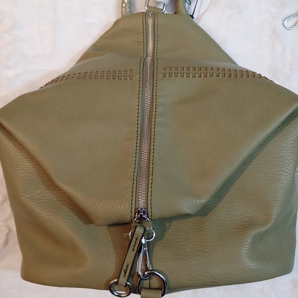 NWT Urban Originals Cinderella Convertible Backpack Tote - Picture 10 of 10